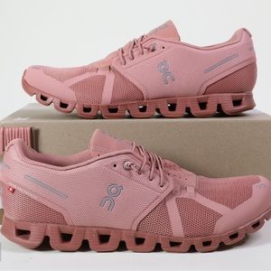 On Cloud Monochrome NEVER WORN 7.5